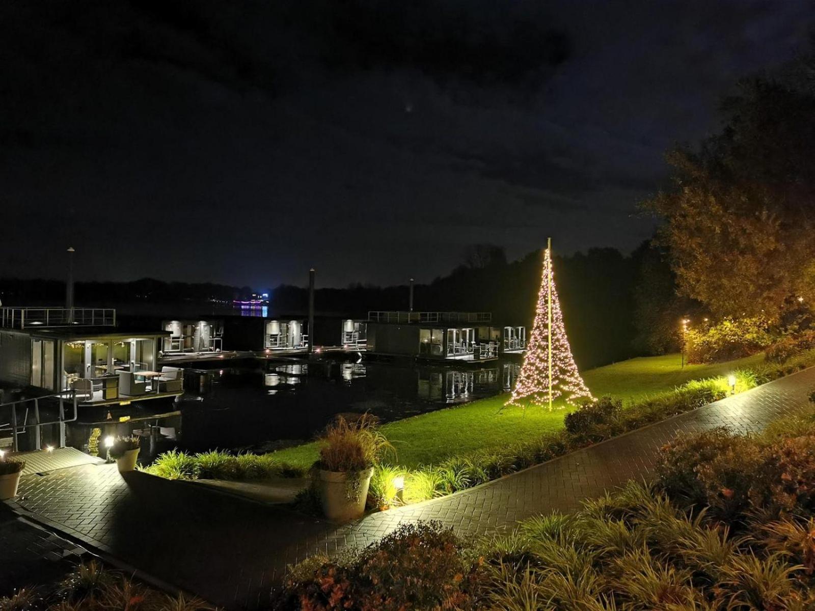 Houseboat Marina Mookerplas 4-6 Persons Plasmolen Exterior foto